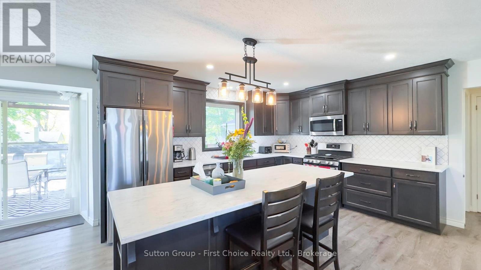 10 Bayfield Street E, Huron East, Ontario  N0K 1G0 - Photo 13 - X13088184