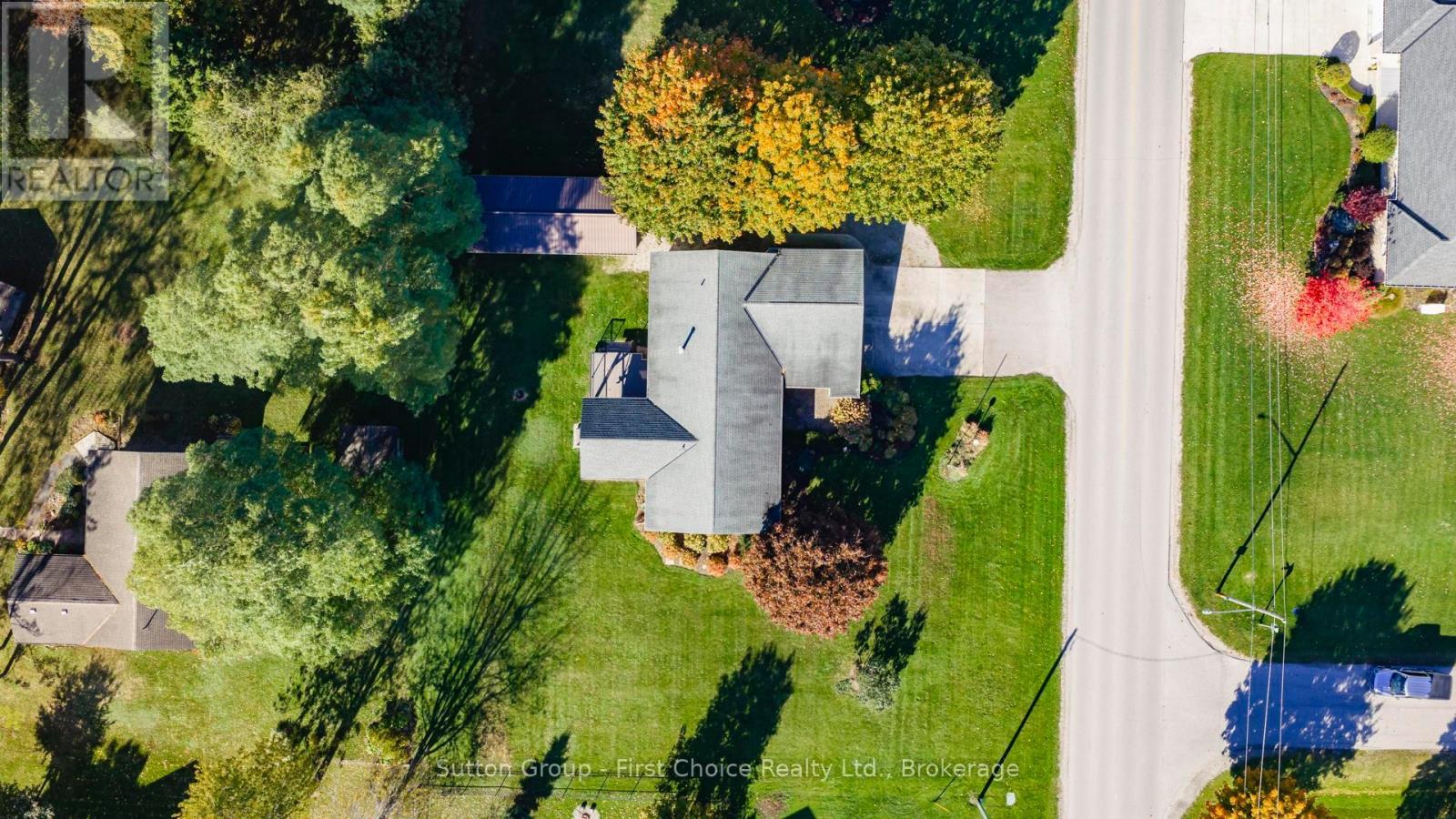 10 Bayfield Street E, Huron East, Ontario  N0K 1G0 - Photo 5 - X13088184