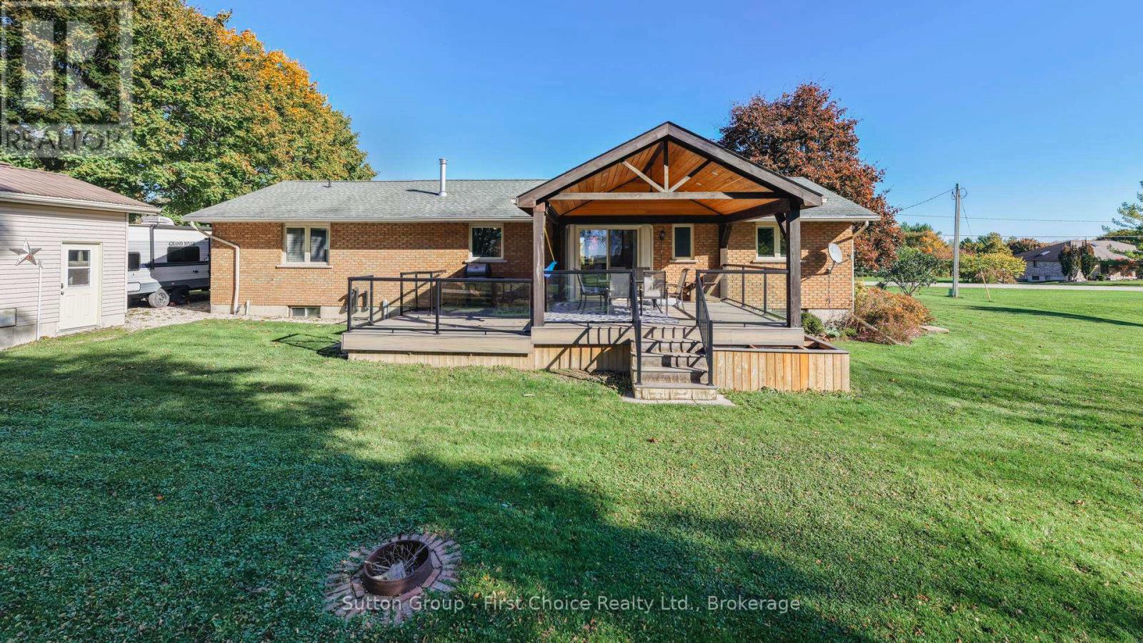 10 Bayfield Street E, Huron East, Ontario  N0K 1G0 - Photo 7 - X13088184