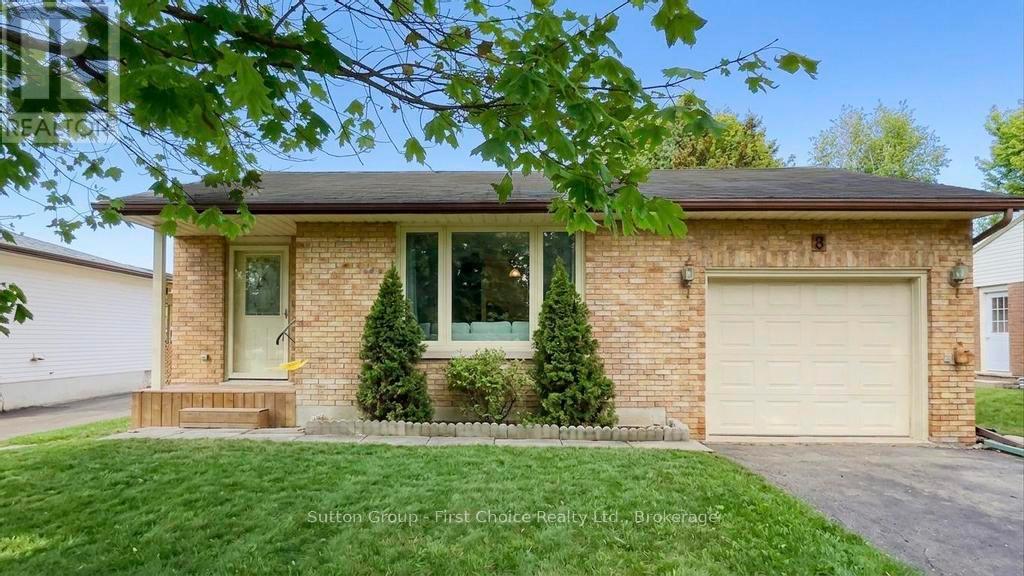 8 DUNSFORD CRESCENT, St. Marys, Ontario