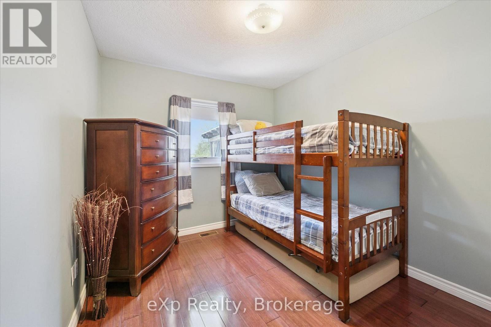 4 Peartree Crescent, Guelph, Ontario  N1H 8K6 - Photo 17 - X13088200