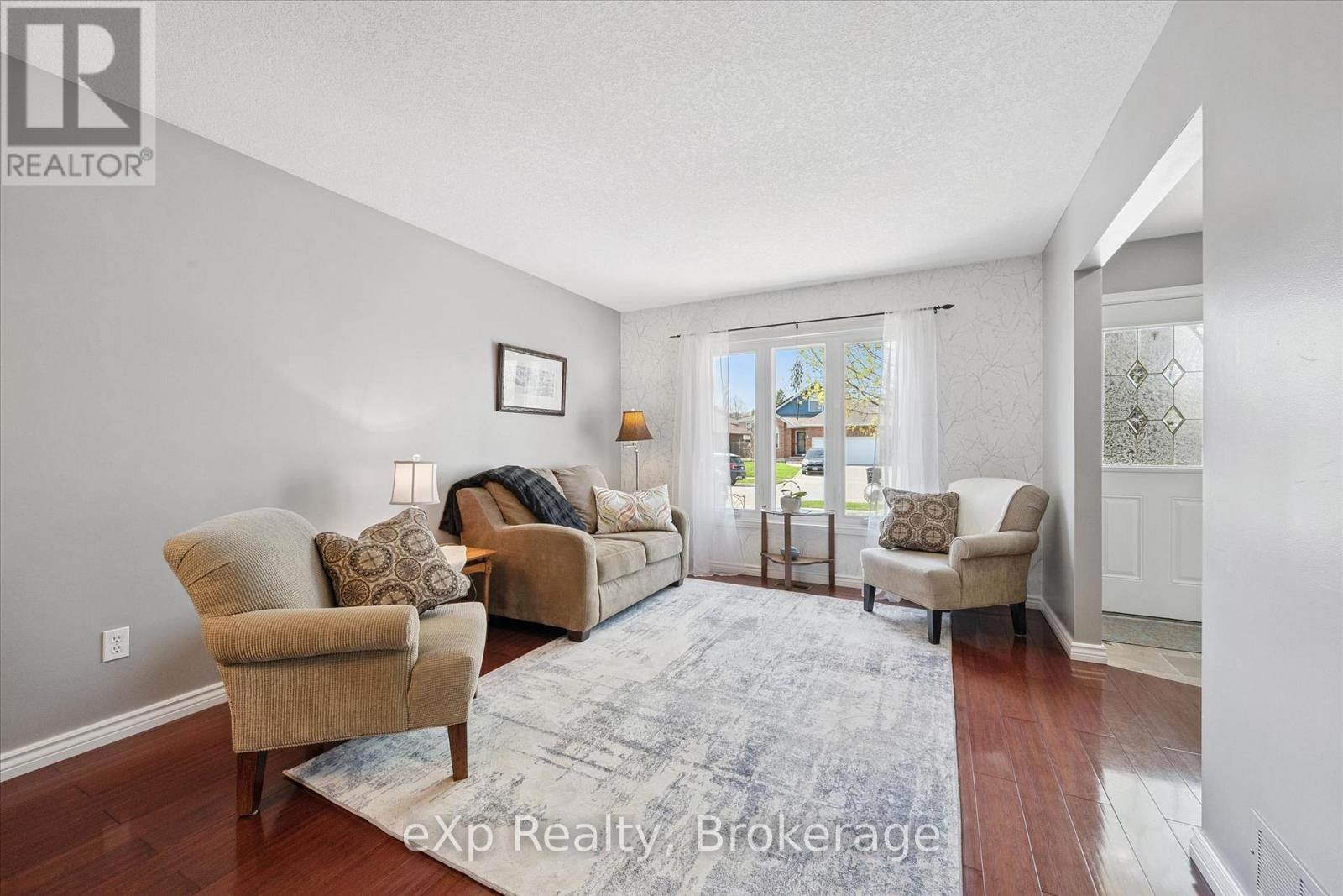 4 Peartree Crescent, Guelph, Ontario  N1H 8K6 - Photo 6 - X13088200