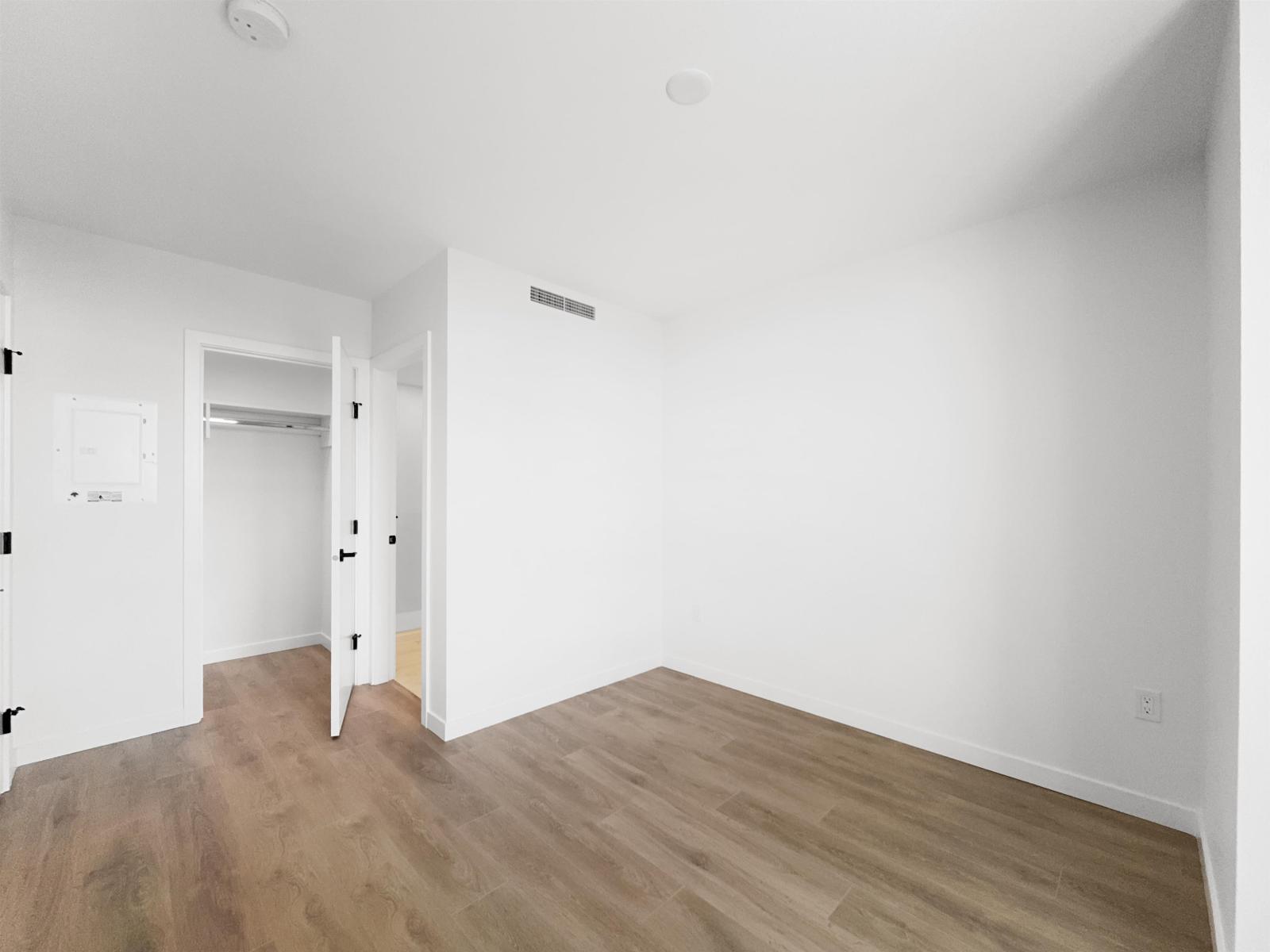 29xx 13738 Central Avenue, Surrey, British Columbia  V3T 0X5 - Photo 9 - R3120097