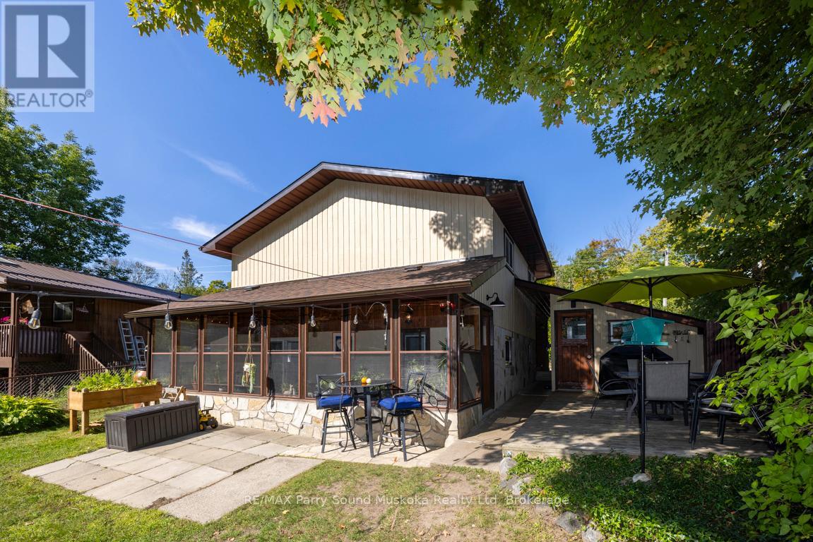 28 Forest Street, Parry Sound, Ontario  P2A 2P9 - Photo 3 - X12849086