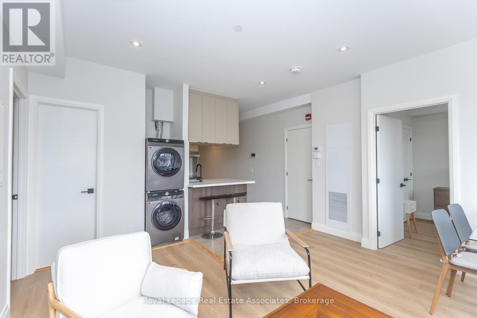301 - 1000 Bathurst Street, Toronto, Ontario  M5R 3G7 - Photo 10 - C13081924