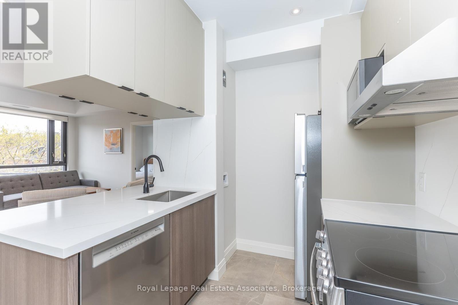 301 - 1000 Bathurst Street, Toronto, Ontario  M5R 3G7 - Photo 17 - C13081924
