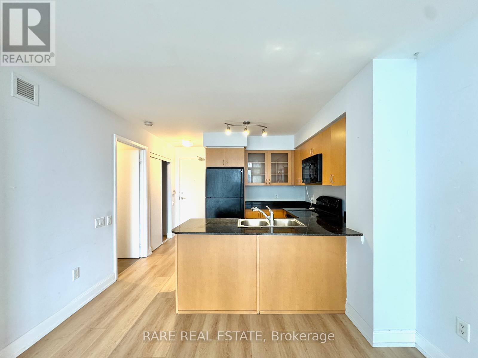 3304 - 2191 Yonge Street, Toronto, Ontario  M4S 2B1 - Photo 2 - C13086514