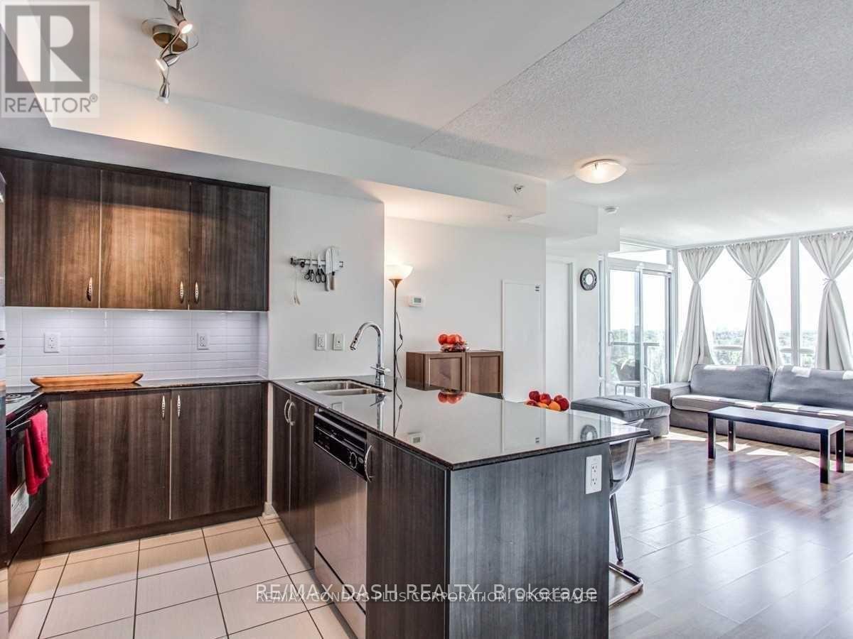1002 - 5740 Yonge Street, Toronto, Ontario  M2M 3T3 - Photo 4 - C12804668