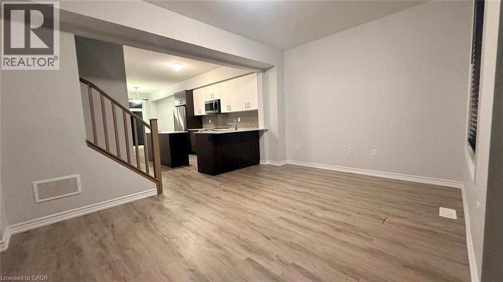 35-314 Equestrian Way, Cambridge, Ontario  N3E 0E2 - Photo 8 - 40824314