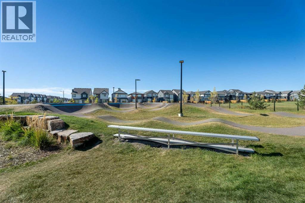 332 Lawthorn Way SE, Airdrie, Alberta  T4A 3M7 - Photo 35 - A2287750