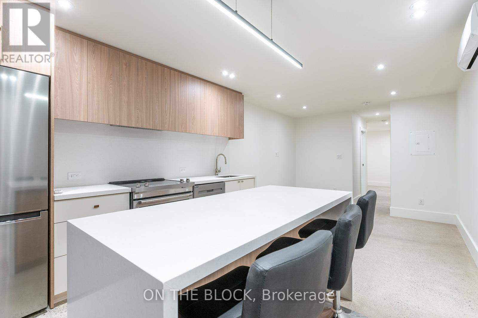 1041 College Street, Toronto, Ontario  M6H 1B1 - Photo 4 - C13050516