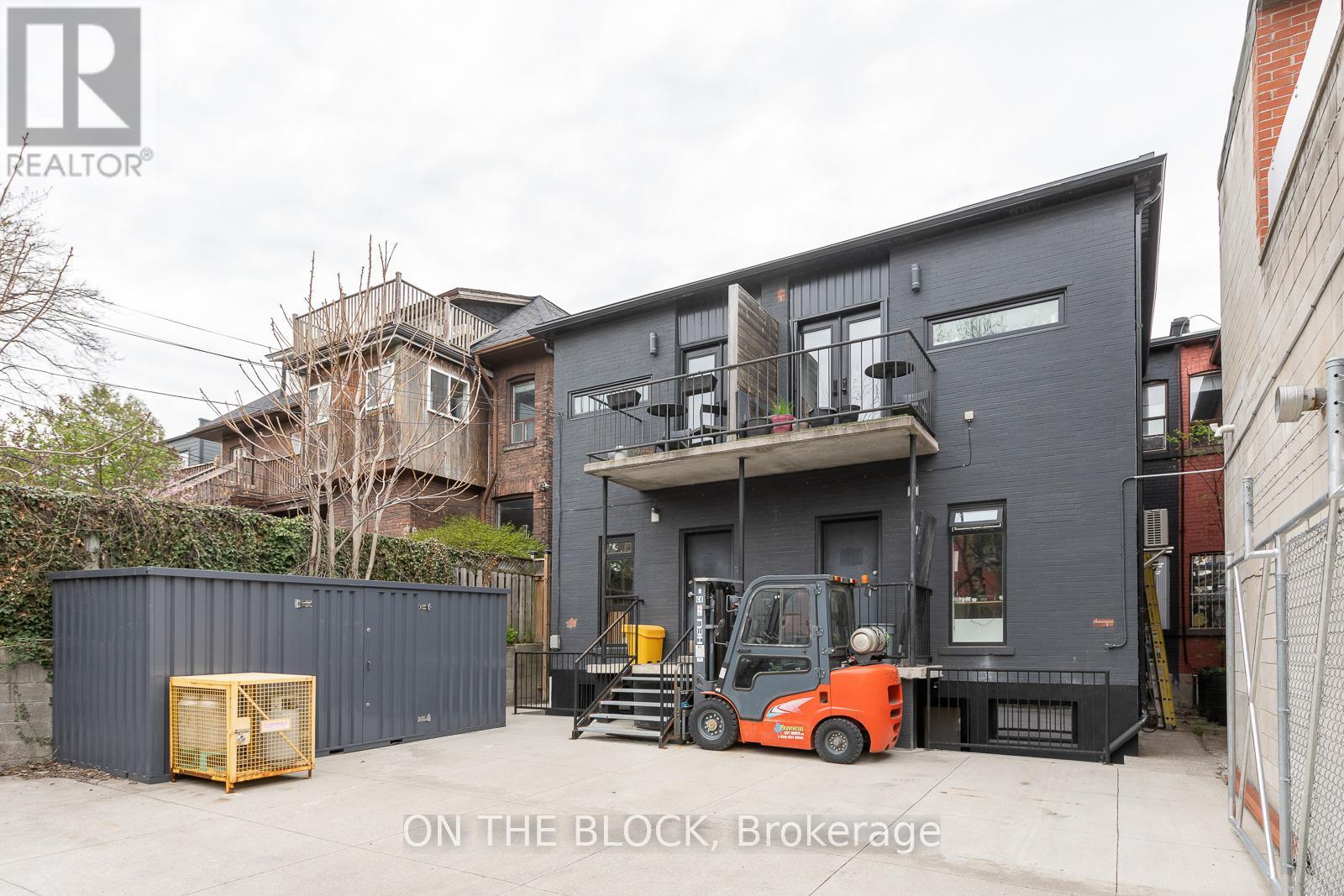 1041 College Street, Toronto, Ontario  M6H 1B1 - Photo 18 - C13050516