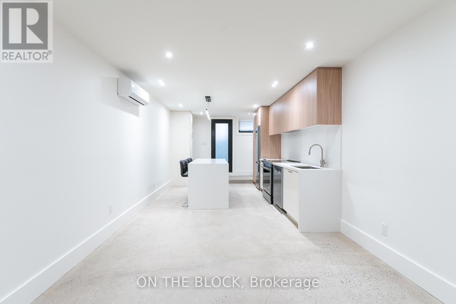 1041 College Street, Toronto, Ontario  M6H 1B1 - Photo 10 - C13050516