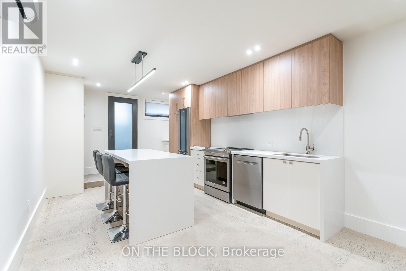 1041 College Street, Toronto, Ontario  M6H 1B1 - Photo 6 - C13050516