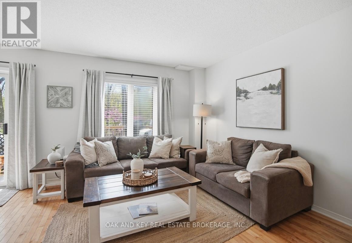 833 Deveron Crescent, London South (South J), Ontario  N5Z 5B4 - Photo 5 - X13088136