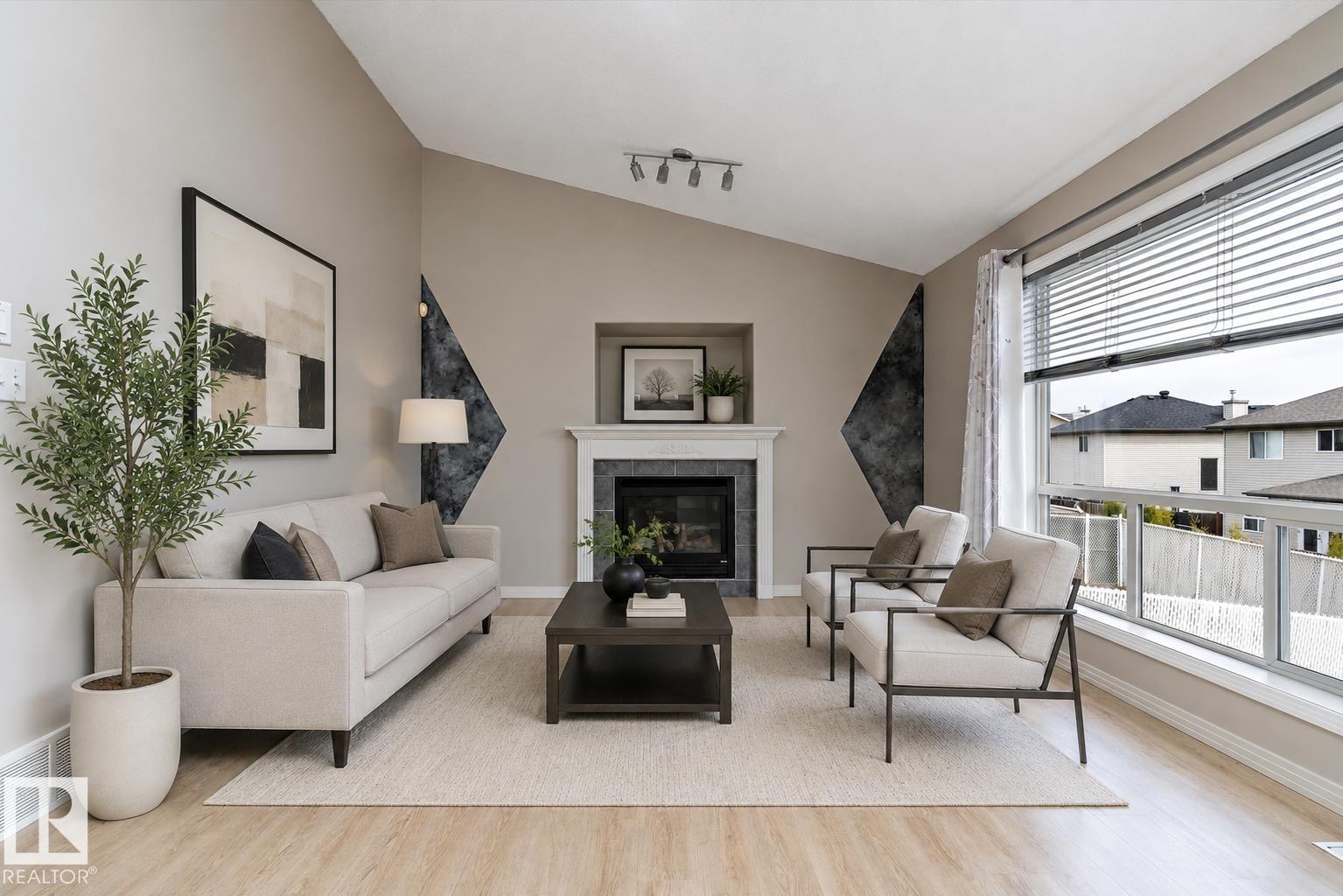 15109 Miller Bv Nw, Edmonton, Alberta  T5Y 3A1 - Photo 3 - E4485914