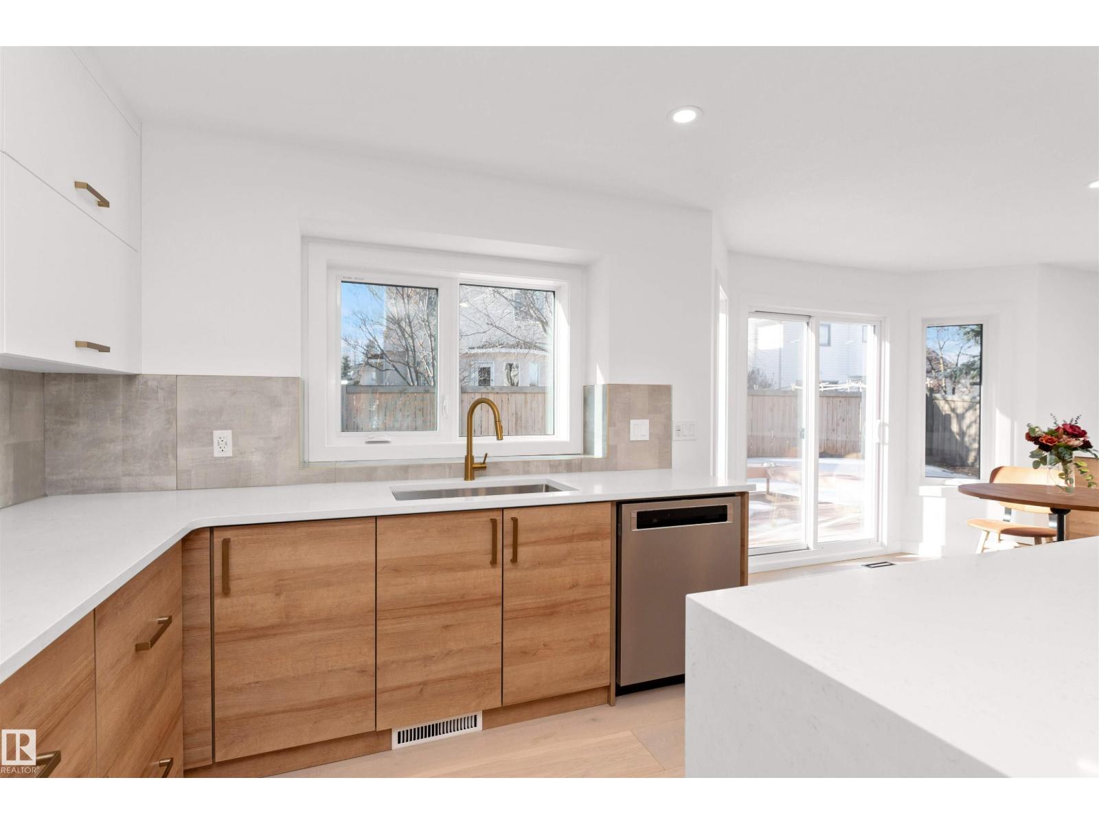 607 Butterworth Wd Nw, Edmonton, Alberta  T6R 2G8 - Photo 15 - E4485916