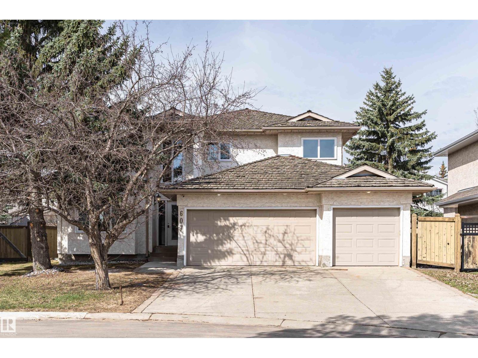 607 Butterworth Wd Nw, Edmonton, Alberta  T6R 2G8 - Photo 3 - E4485916