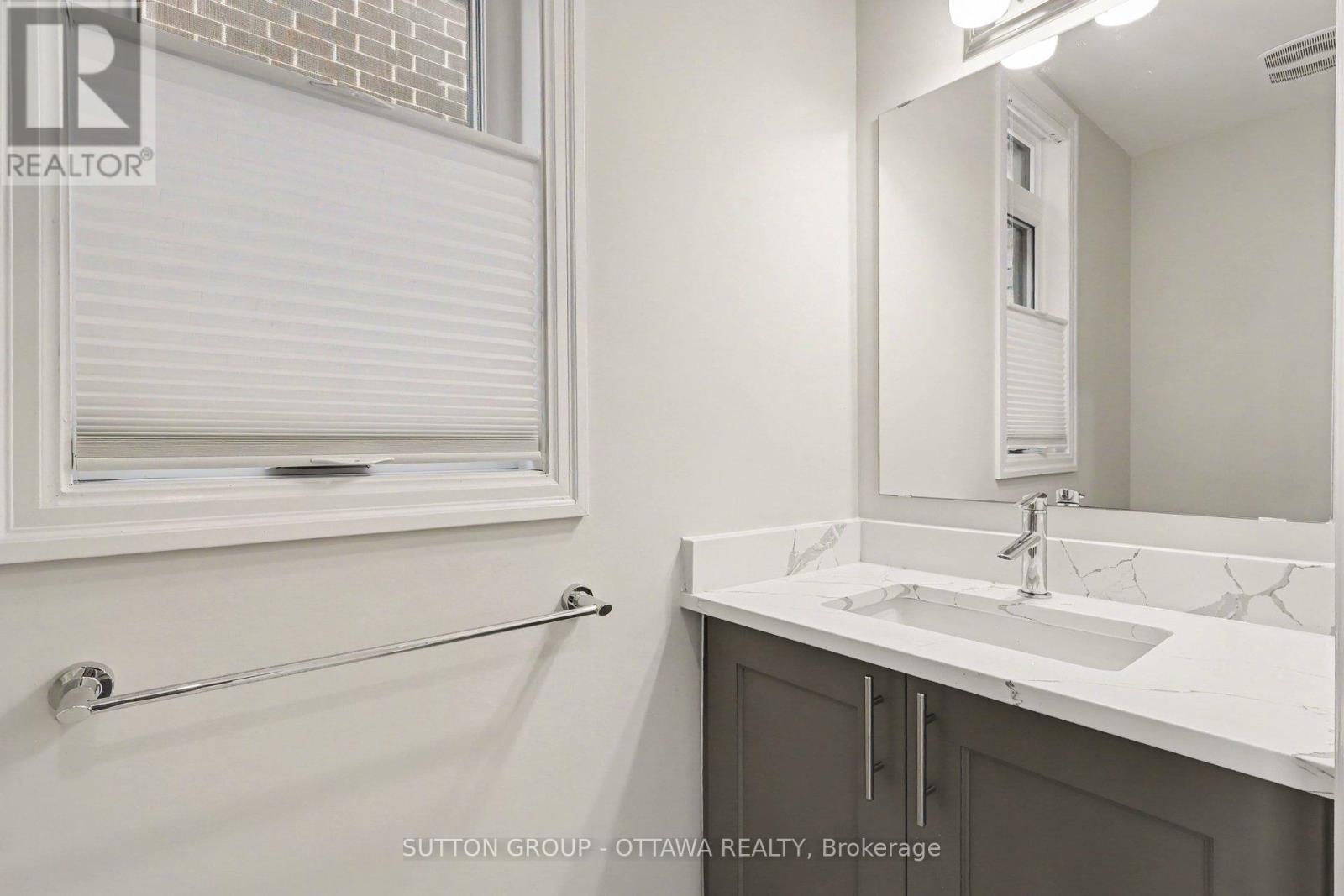 329 Lysander Place, Ottawa, Ontario  K1K 3X8 - Photo 6 - X13088152
