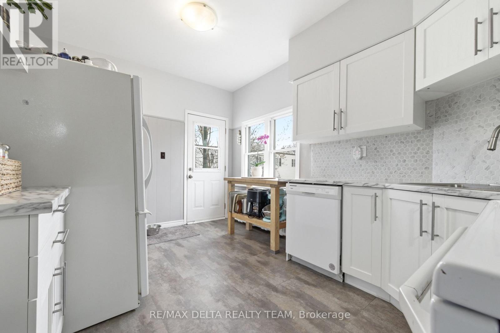 703 Front Street N, Pembroke, Ontario  K8A 6J4 - Photo 9 - X13088236