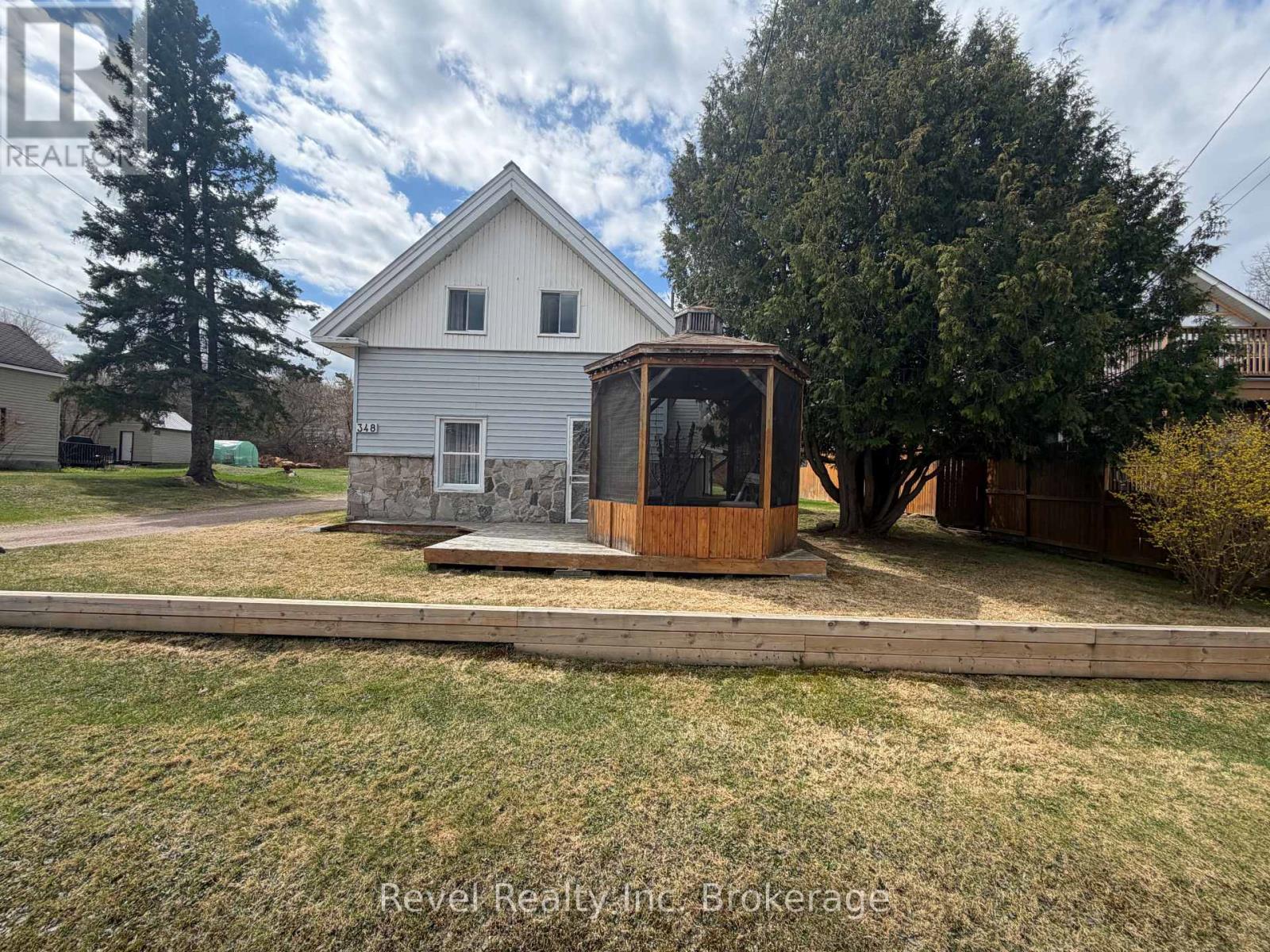 348 POPLAR STREET, Mattawa, Ontario