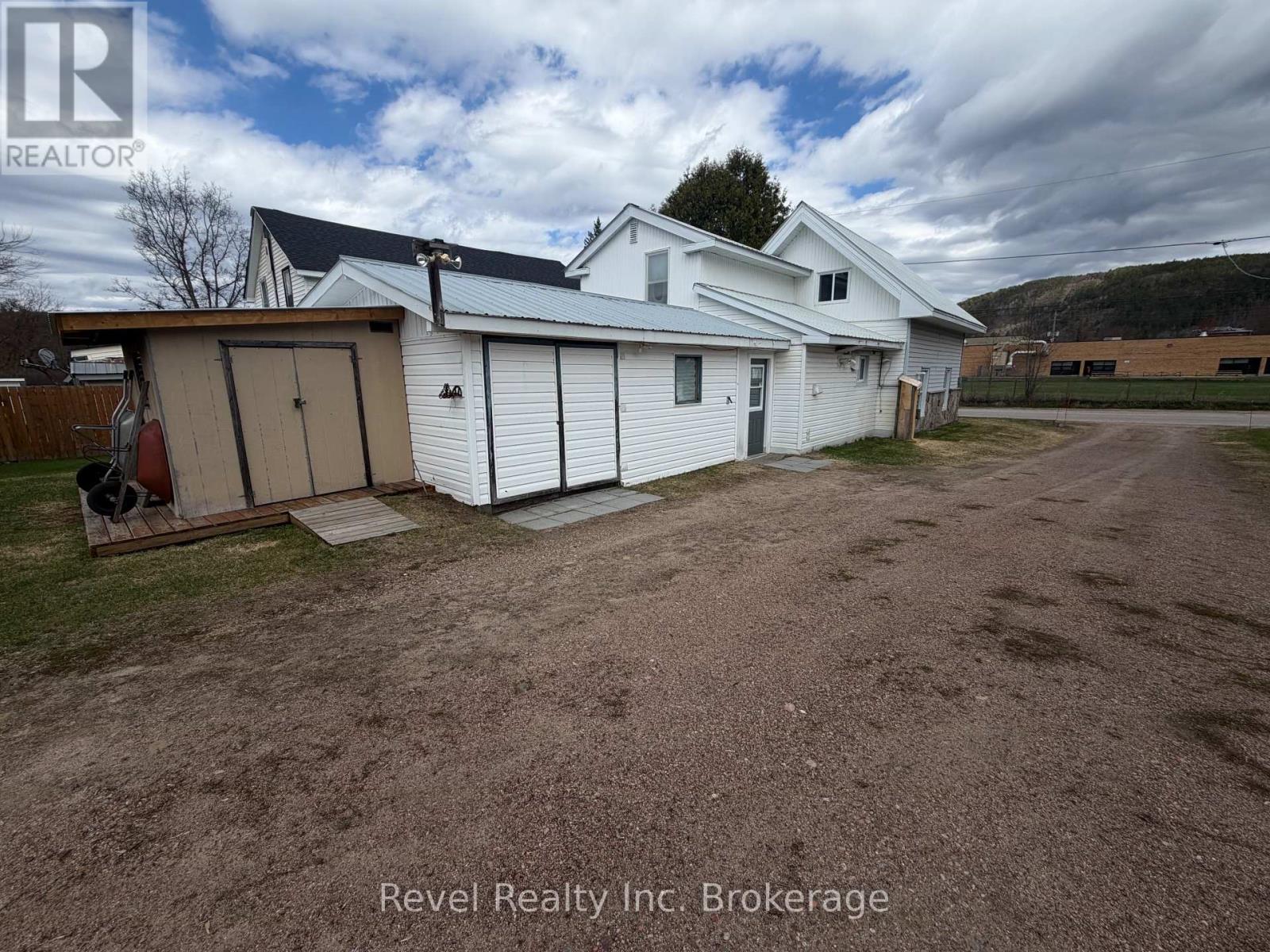 348 Poplar Street, Mattawa, Ontario  P0H 1V0 - Photo 42 - X13088228