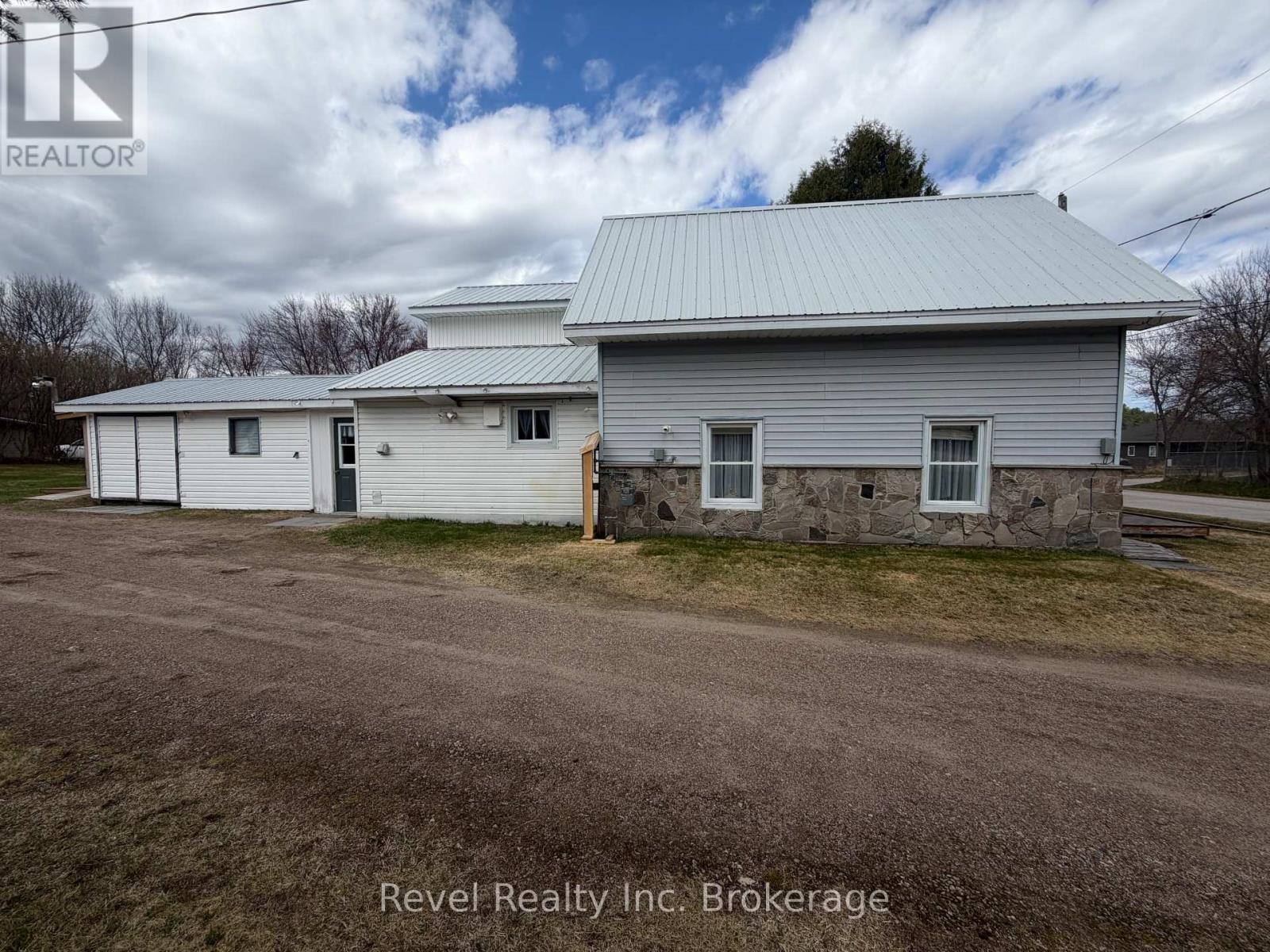 348 Poplar Street, Mattawa, Ontario  P0H 1V0 - Photo 43 - X13088228