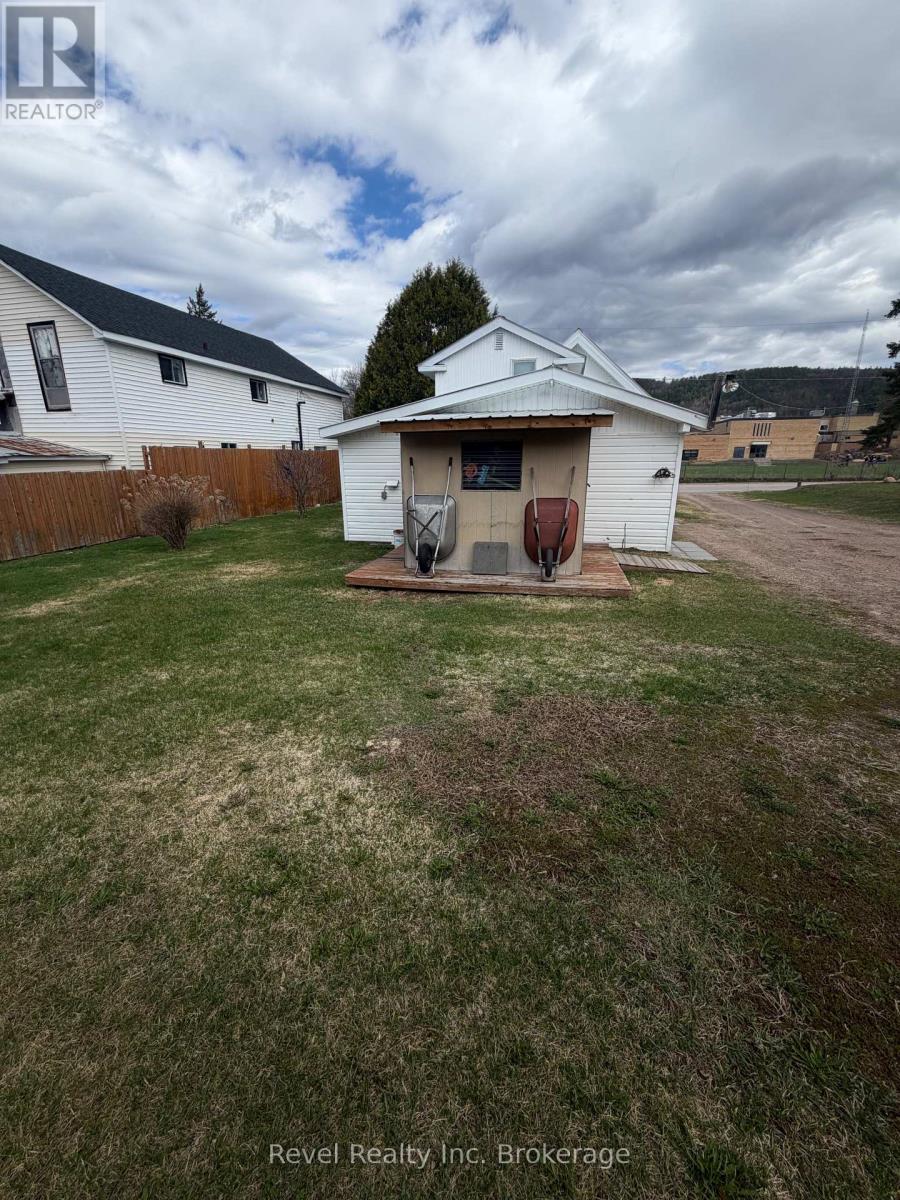 348 Poplar Street, Mattawa, Ontario  P0H 1V0 - Photo 44 - X13088228