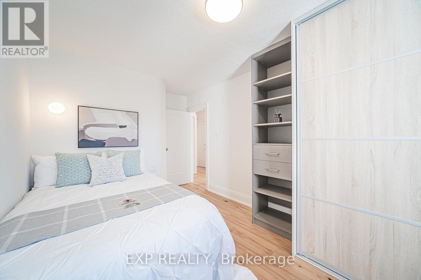 54 Latimer Avenue, Toronto, Ontario  M5N 2L8 - Photo 13 - C13088056