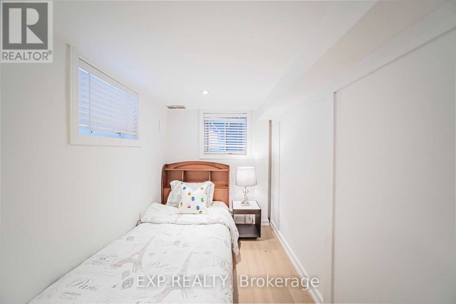 54 Latimer Avenue, Toronto, Ontario  M5N 2L8 - Photo 22 - C13088056