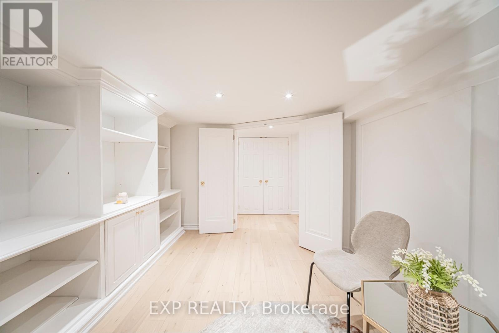 54 Latimer Avenue, Toronto, Ontario  M5N 2L8 - Photo 24 - C13088056