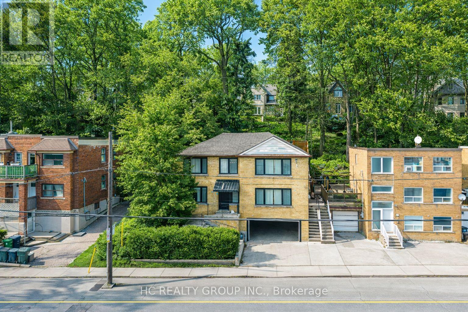 840 Davenport Road, Toronto, Ontario  M6G 2B6 - Photo 3 - C13088084