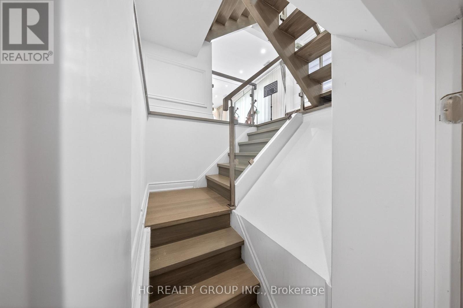 840 Davenport Road, Toronto, Ontario  M6G 2B6 - Photo 39 - C13088084