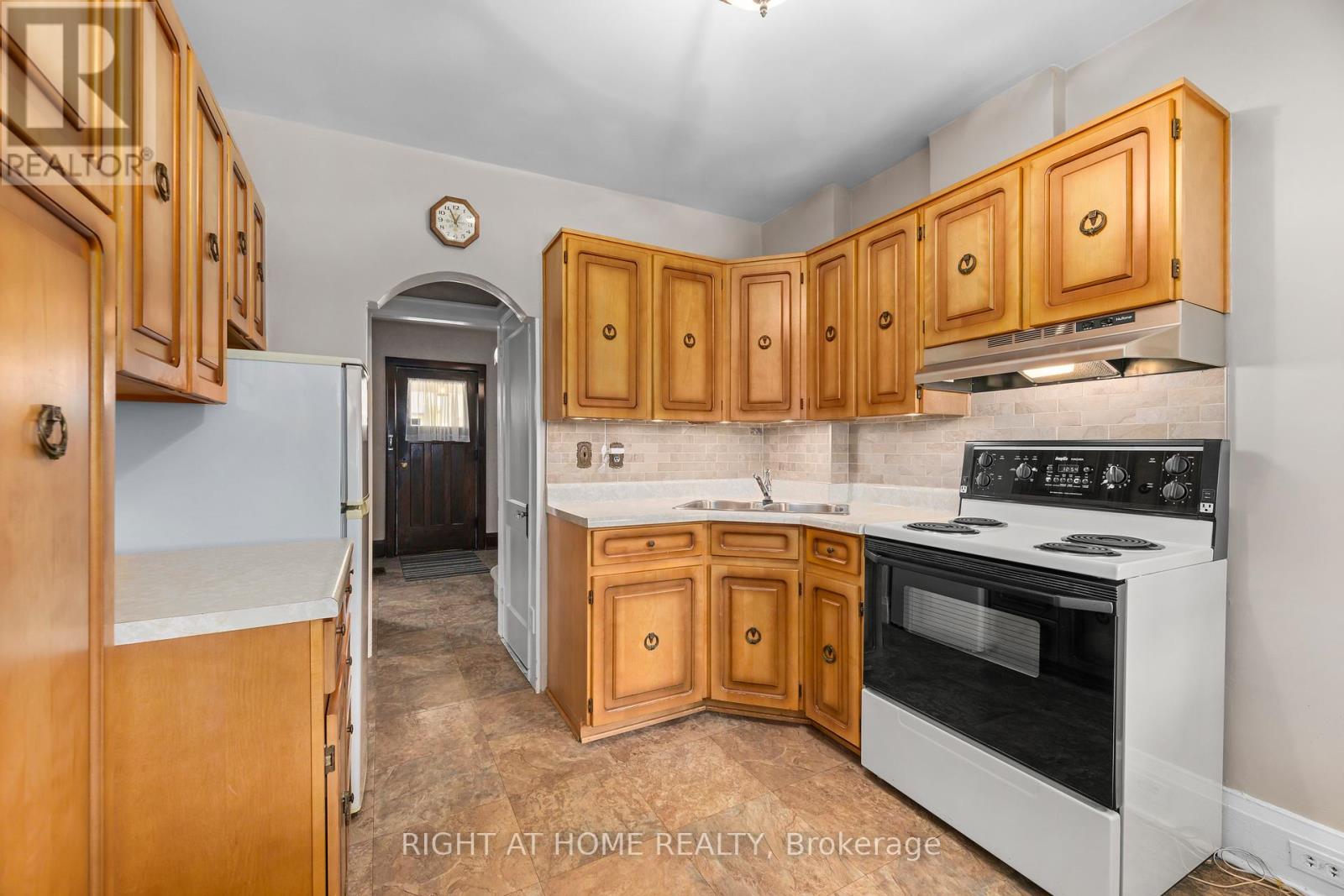 593 Millwood Road, Toronto, Ontario  M4S 1K7 - Photo 20 - C13088146