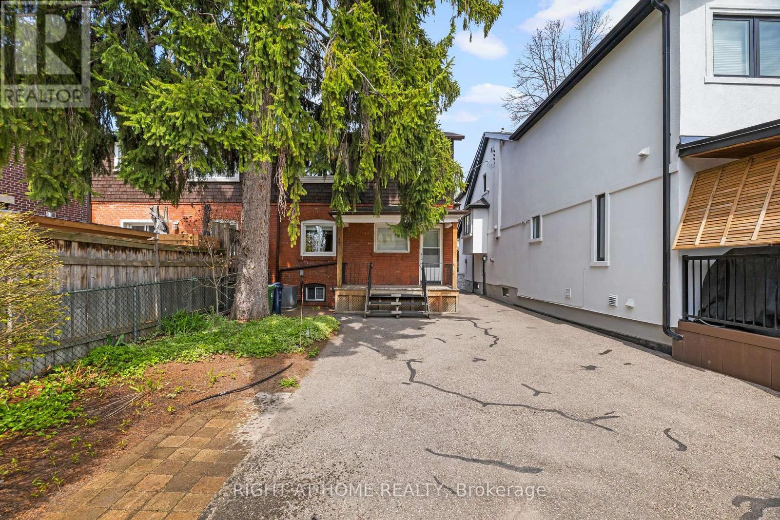 593 Millwood Road, Toronto, Ontario  M4S 1K7 - Photo 8 - C13088146