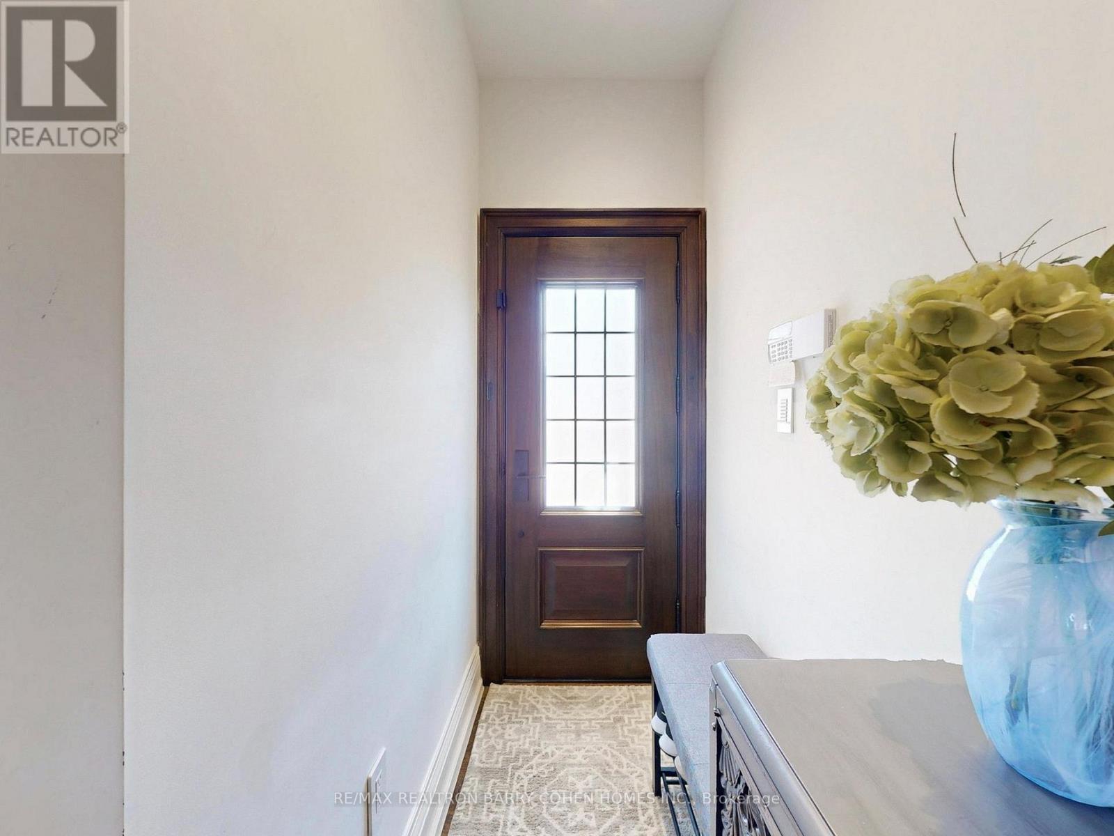96 Southvale Drive, Toronto, Ontario  M4G 1G5 - Photo 19 - C13088176