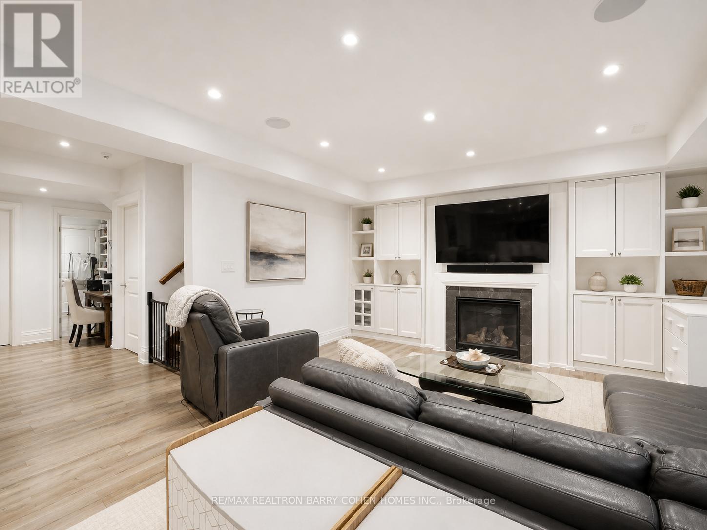 96 Southvale Drive, Toronto, Ontario  M4G 1G5 - Photo 39 - C13088176