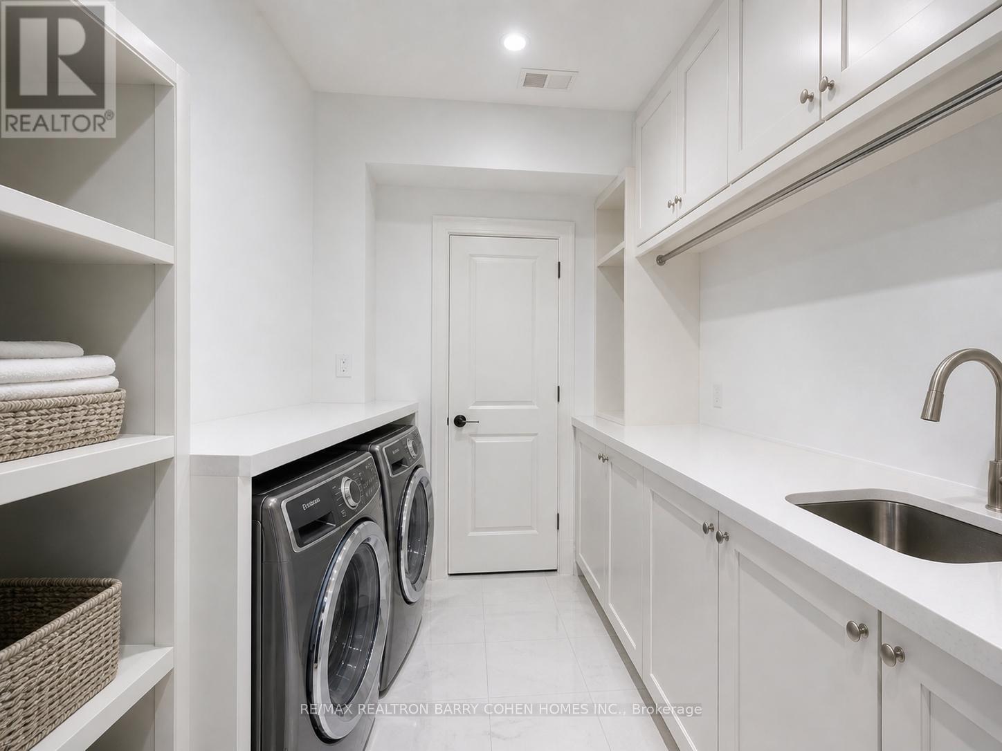 96 Southvale Drive, Toronto, Ontario  M4G 1G5 - Photo 45 - C13088176