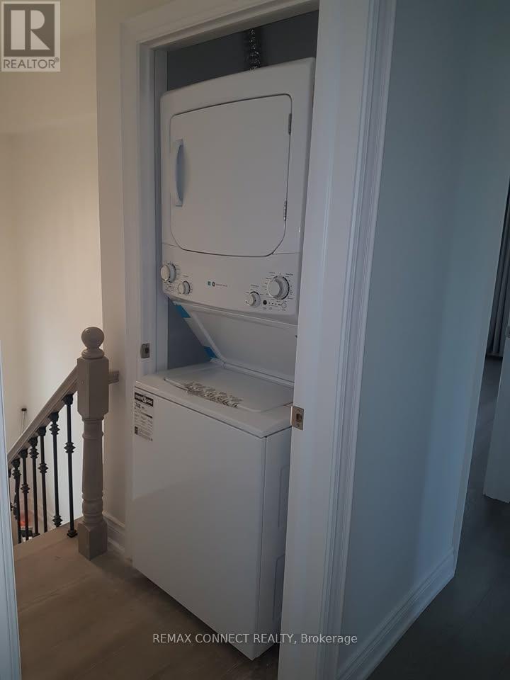 Upper - 23 Chalet Road, Toronto, Ontario  M2J 3V3 - Photo 15 - C13088178