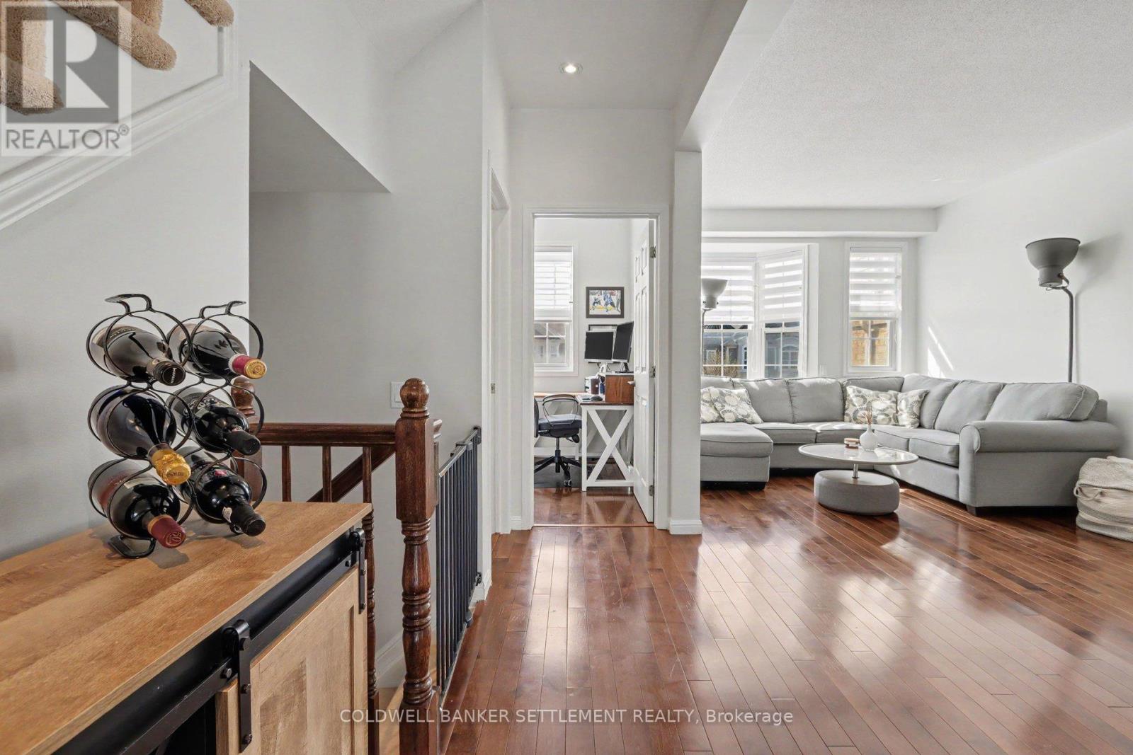 144 Battersea Crescent, Ottawa, Ontario  K2T 0C5 - Photo 4 - X13088206