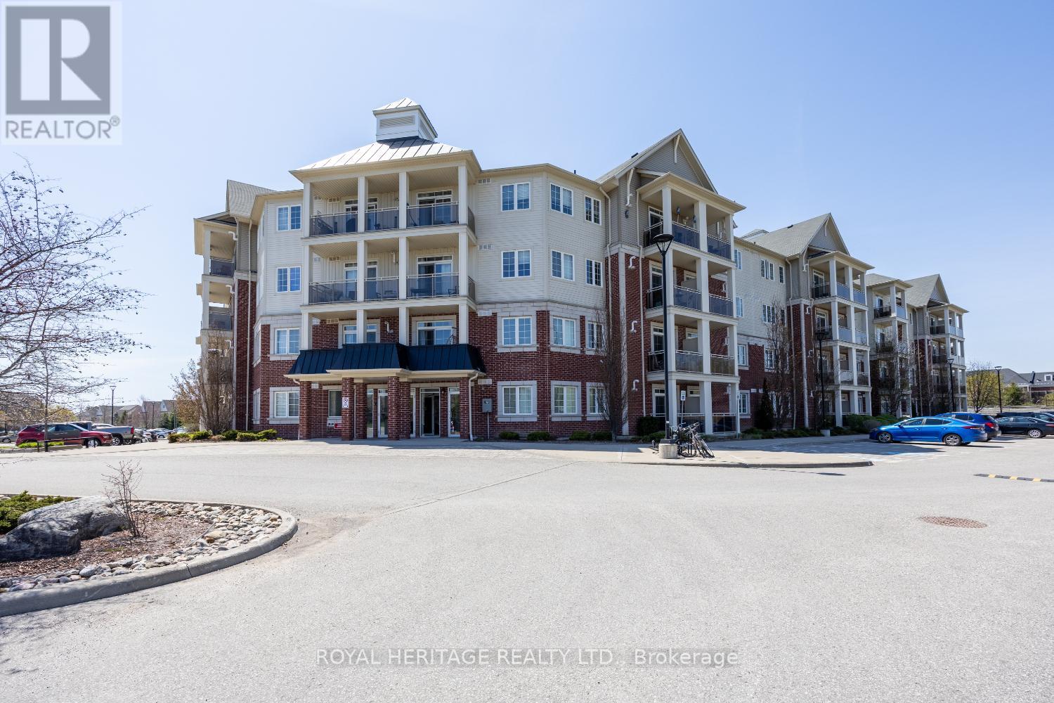 220 - 80 Aspen Springs Drive, Clarington, Ontario  L1C 0V4 - Photo 2 - E13088238