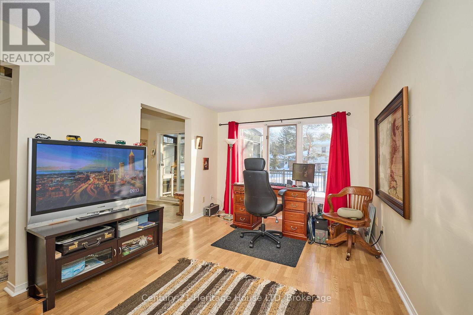 3722 Sussex Lane, Fort Erie, Ontario  L0S 1S0 - Photo 5 - X12730892