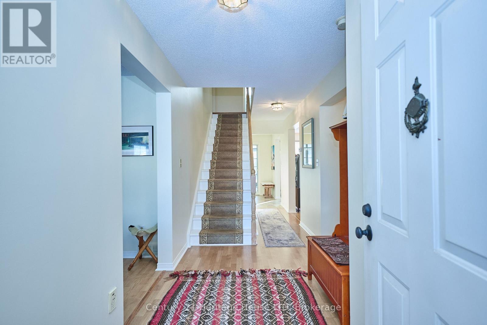 3722 Sussex Lane, Fort Erie, Ontario  L0S 1S0 - Photo 3 - X12730892