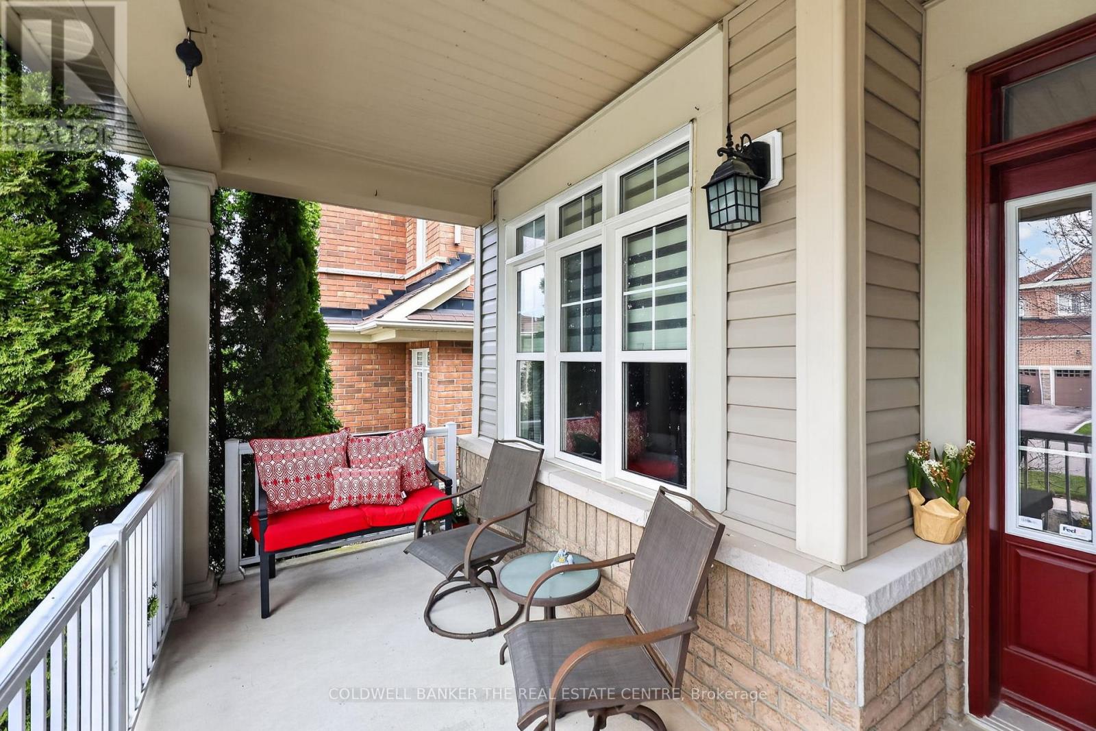 33 Booth Street, Bradford West Gwillimbury, Ontario  L3Z 0A4 - Photo 3 - N13088172