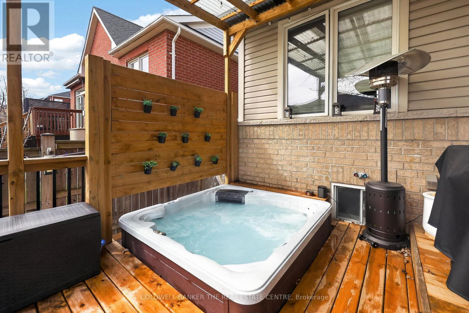 33 Booth Street, Bradford West Gwillimbury, Ontario  L3Z 0A4 - Photo 33 - N13088172