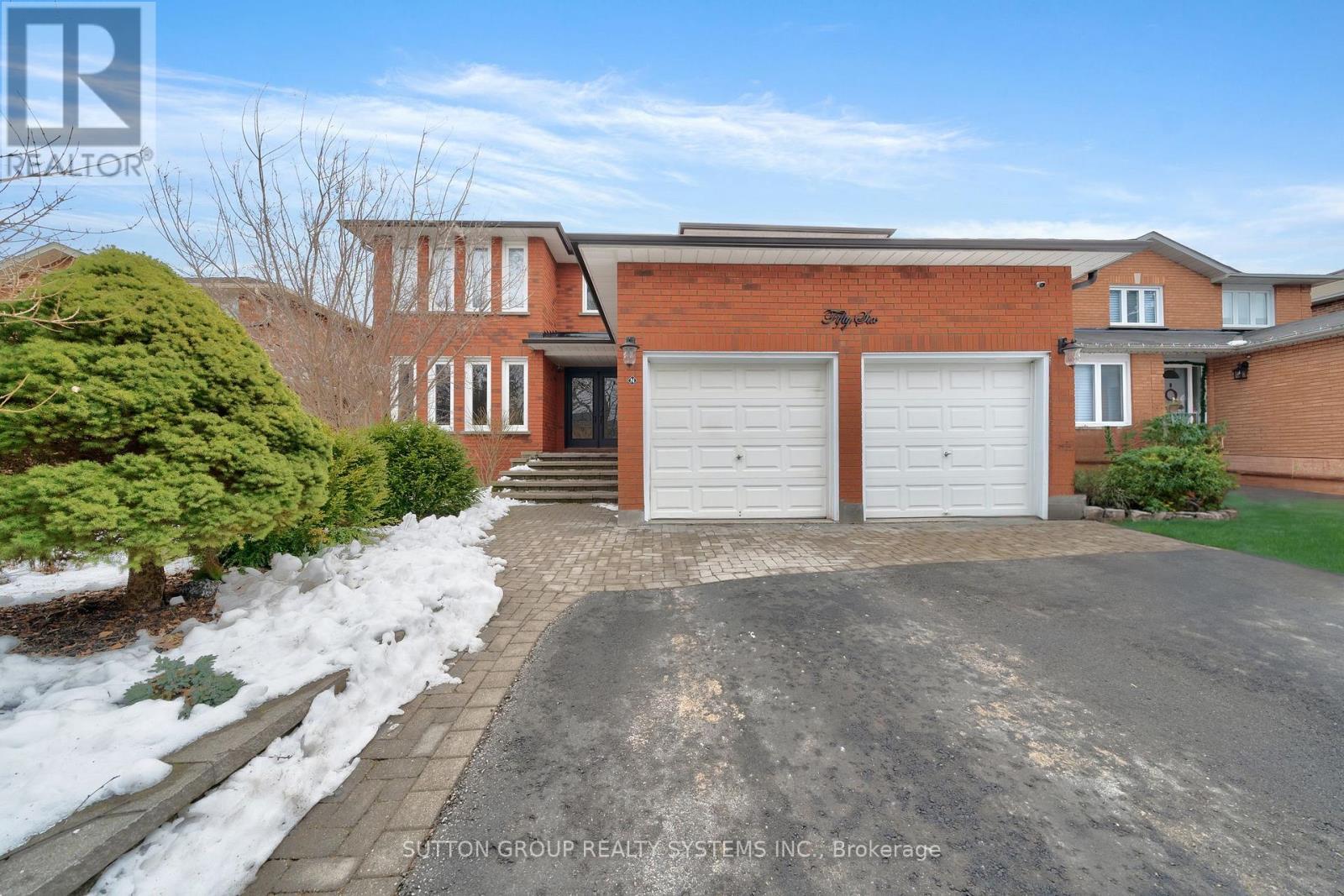 LOWER - 56 BALLARD CRESCENT, Newmarket, Ontario