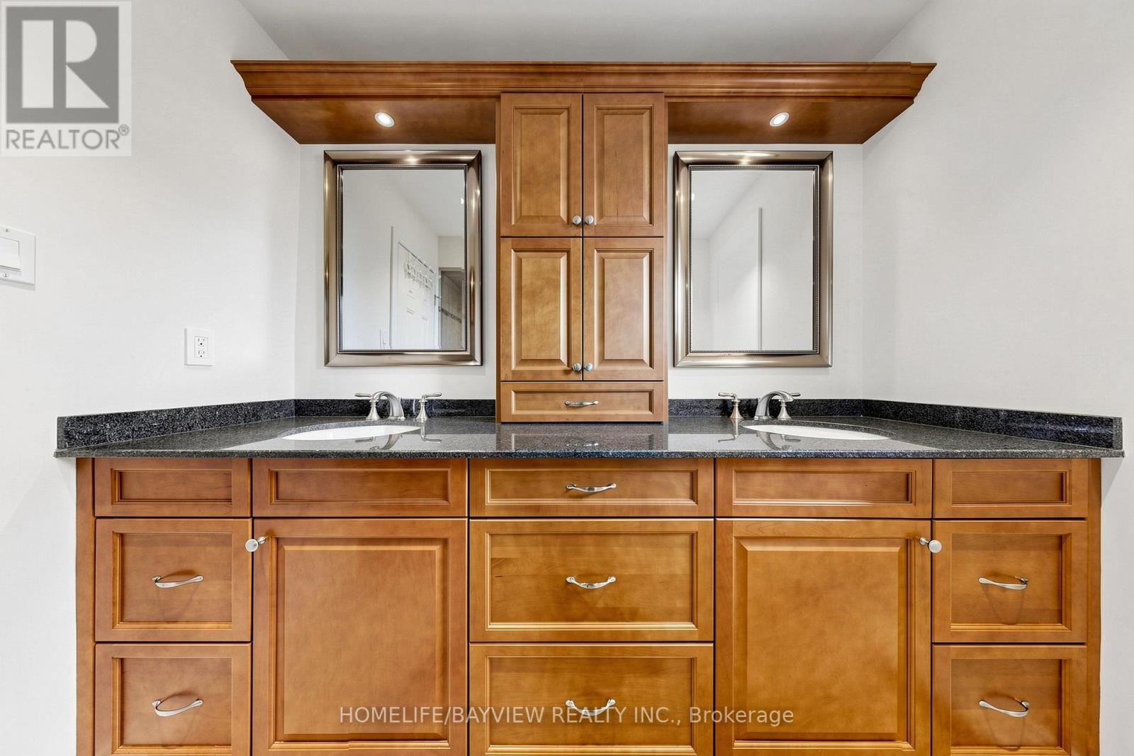 6 Epping Court, Markham, Ontario  L3R 3H1 - Photo 21 - N13088210