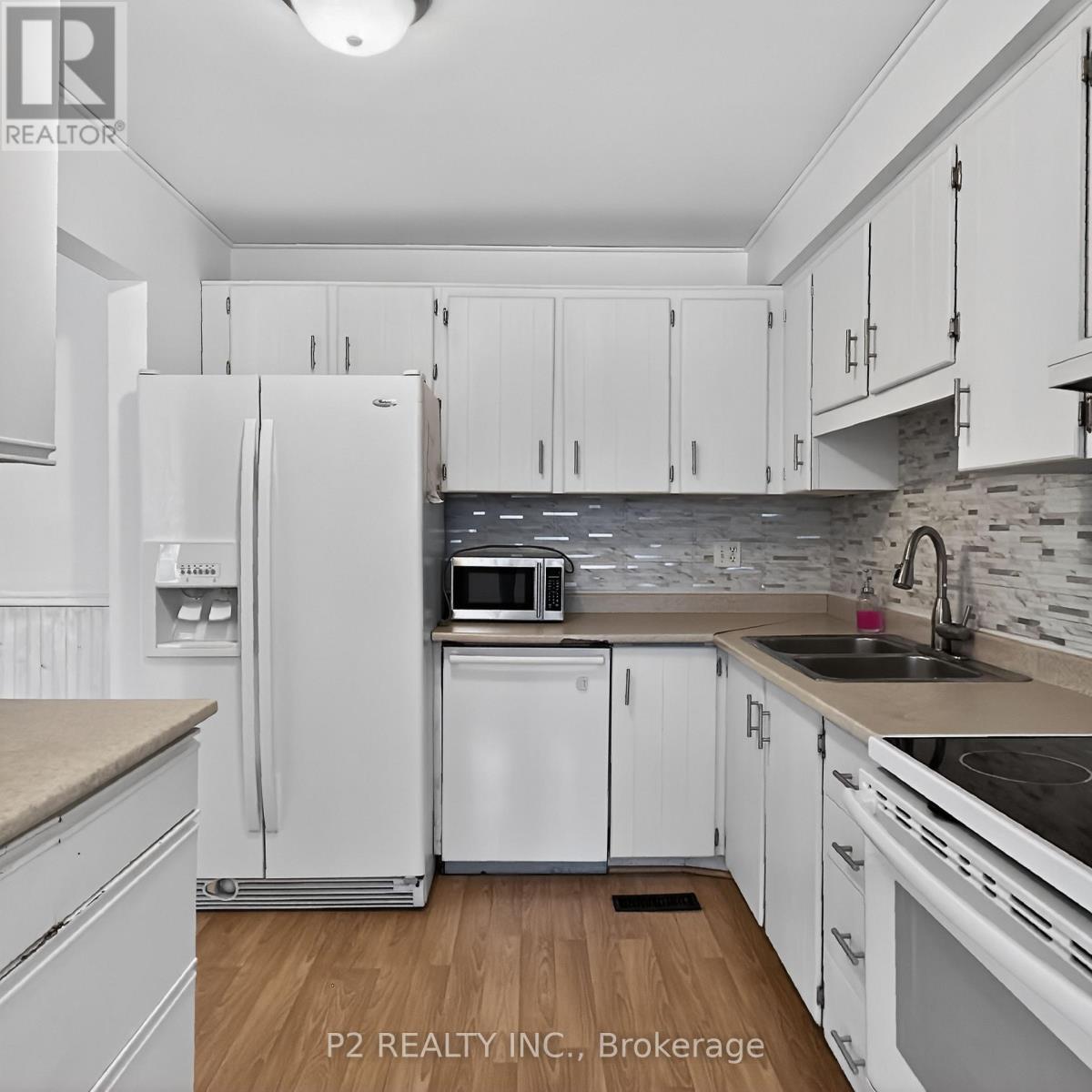 46 Chaucer Crescent, Barrie, Ontario  L4N 4T7 - Photo 11 - S13088094