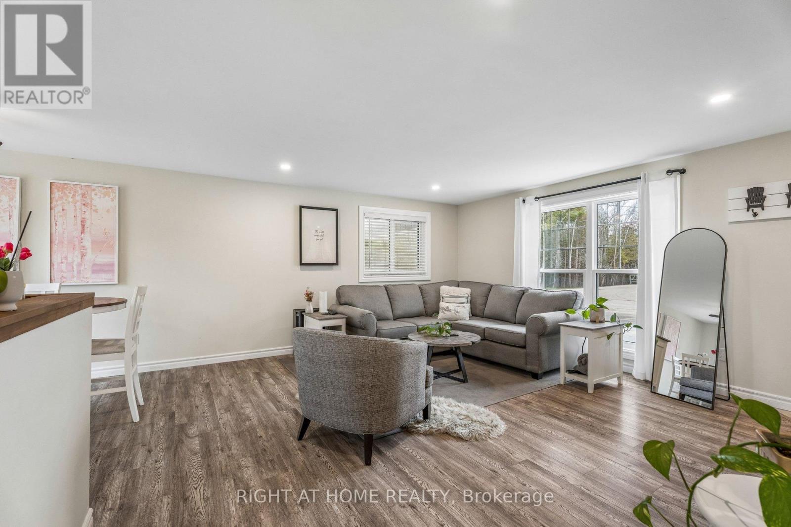 158 Zoo Park Road, Wasaga Beach, Ontario  L9Z 2P2 - Photo 7 - S13088182