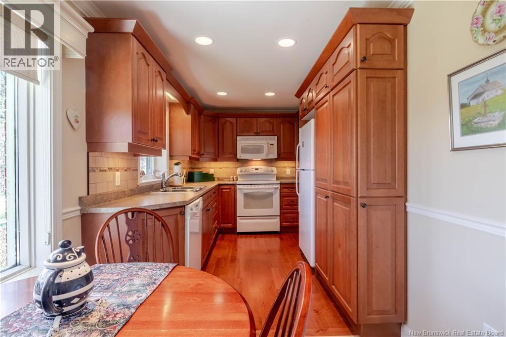 30 Floral Avenue, Nashwaaksis, New Brunswick  E3A 1L1 - Photo 4 - NB138691